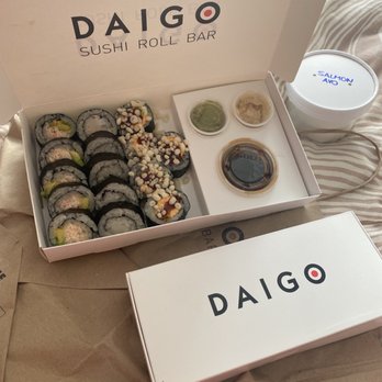 Daigo Sushi Roll Bar - Snow crab, scallop and jumbo shrimp rolls - Sushi Bars Near Me - Brooklyn, New York Daigo Sushi Roll Bar - Snow crab, scallop and jumbo shrimp rolls - Sushi Bars Near Me - Brooklyn, New York
