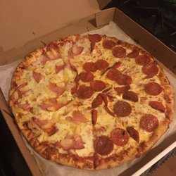 Gioninos Pizzeria - DELICIOUS! Large pizza-half and half!