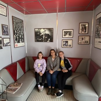 Dixie's Diner - Inside the restaurant in the waiting area - American Near Me - Idaho Falls, Idaho Dixie's Diner - Inside the restaurant in the waiting area - American Near Me - Idaho Falls, Idaho