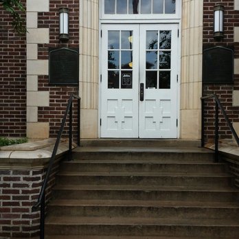 Saltine - Nice looking entry. Apparently this used to be a school. - Southern Near Me - Jackson, Mississippi Saltine - Nice looking entry. Apparently this used to be a school. - Southern Near Me - Jackson, Mississippi