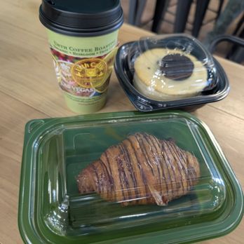 Urth Caffe - Coffee & Tea Near Me - Henderson, Nevada