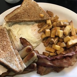 Nena's Breakfast House