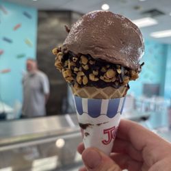 Colorado Chocolate Ice Cream on a Dipped Waffle Cones with peanuts