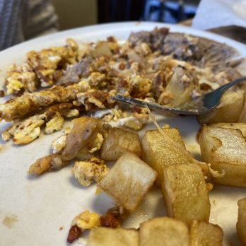 El Gallito de Jalisco - Chorizo and eggs that were too dry to finish up. The potatoes looked great but were raw on the inside. - Mexican Near Me - San Antonio, Texas El Gallito de Jalisco - Chorizo and eggs that were too dry to finish up. The potatoes looked great but were raw on the inside. - Mexican Near Me - San Antonio, Texas