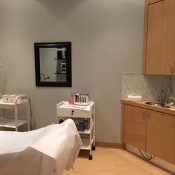 Lash & Brow Bar