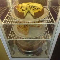 Flocke Cafe - Selbstgemachte wechselnde Kuchen! Nomnomnom