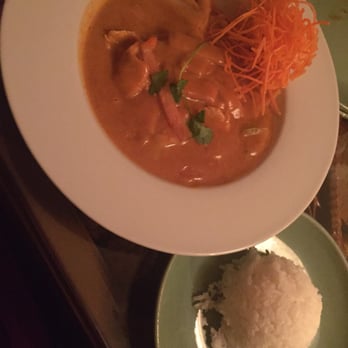 Jasmine Thai - Red curry with chicken and shrimp...Delish! - Thai Near Me - Brandon, Florida