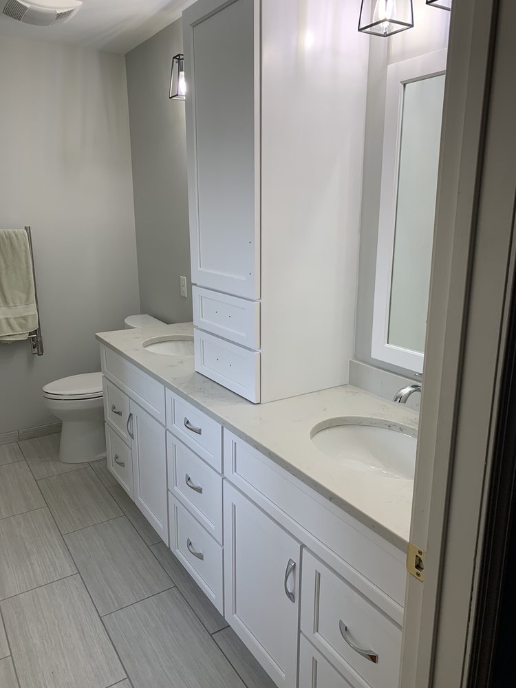 Slide of Dreamline Kitchens & Baths