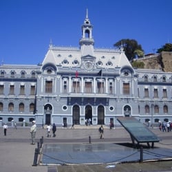 Edificio Armada de Chile - Establecimiento patrimonial de Valparaíso que fue construida en 1910 para el bicentenario de Chile