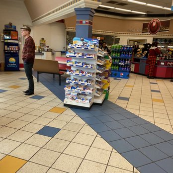 Mobil - inside - Convenience Stores Near Me - Hollywood, Florida Mobil - inside - Convenience Stores Near Me - Hollywood, Florida