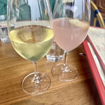 Cassis - French Near Me - Milwaukee, Wisconsin