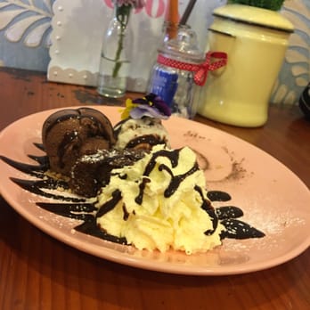 Casa Del Gelato - Looks big but only half the plate if that. - Bakeries Near Me - Auckland, AUK Casa Del Gelato - Looks big but only half the plate if that. - Bakeries Near Me - Auckland, AUK