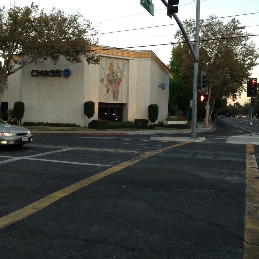 Chase Bank - Nice building. - Banks & Credit Unions Near Me - San Jose, California
