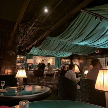 Kitty's Cosmopolitan Club - interior - Lounges Near Me - Chicago, Illinois Kitty's Cosmopolitan Club - interior - Lounges Near Me - Chicago, Illinois