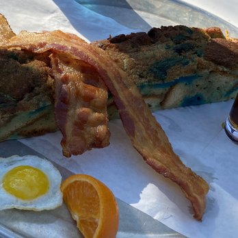 Pym Test Kitchen - 10/1/21french toast and bacon - Coffee & Tea Near Me - Anaheim, California