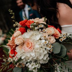 Royal Flowers and Events - Bouquet
