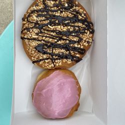Donut Central - Turtle donut & strawberry filled donut