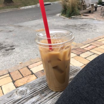 Hi Hat Coffee - Coffee & Tea Near Me - Westwood Hills, Kansas Hi Hat Coffee - Coffee & Tea Near Me - Westwood Hills, Kansas