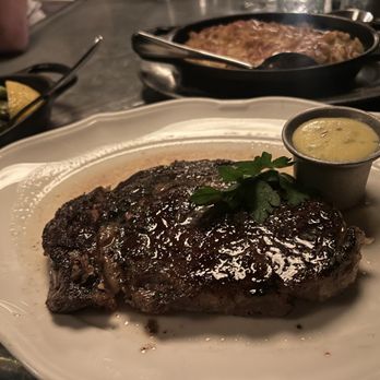 Bavette's Bar & Boeuf - Steakhouses Near Me - Chicago, Illinois Bavette's Bar & Boeuf - Steakhouses Near Me - Chicago, Illinois