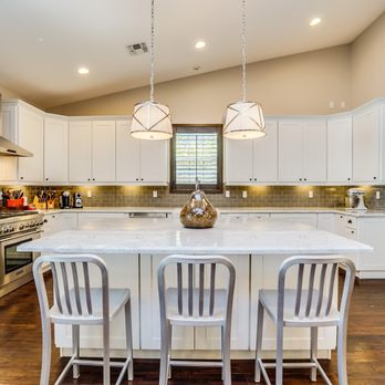 Kris McLaughlin - Mindful Agent - Love this huge island - my clients custom designed the kitchen! - Real Estate Agents Near Me - Scottsdale, Arizona Kris McLaughlin - Mindful Agent - Love this huge island - my clients custom designed the kitchen! - Real Estate Agents Near Me - Scottsdale, Arizona