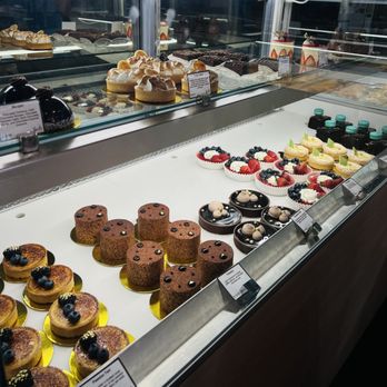 Vanille Patisserie - Desserts Near Me - Chicago, Illinois Vanille Patisserie - Desserts Near Me - Chicago, Illinois