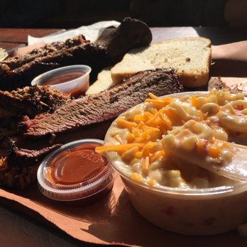 Matt's BBQ - Mac& cheese,beef brisket, pulled pork, beef rib - Food Trucks Near Me - Portland, Oregon
