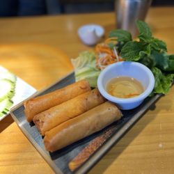 Pho Ao Sen - A. Egg Rolls (3) - Chả Giò