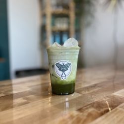 LUMI Coffee Bar - Matcha latte