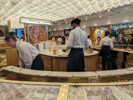 Pierre Hermé by null