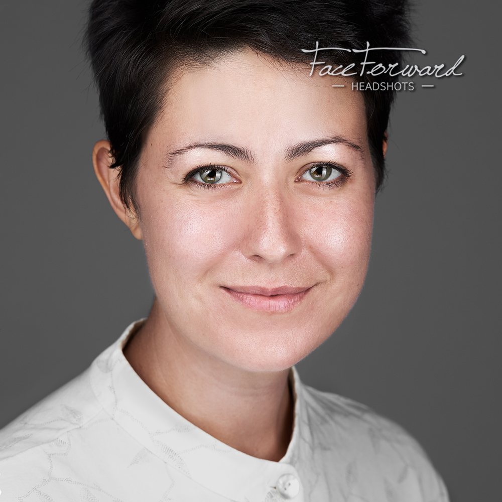 FACE FORWARDS HEADSHOTS Updated September 2024 43 Photos 805