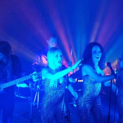 The Grooves - The Grooves show band live!