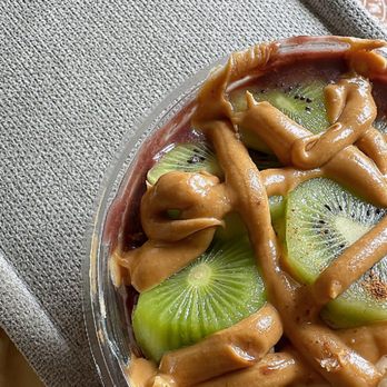 Juice 'n Beatz - Acai Banana Berry Bowl +kiwi +peanut butter - Fruits & Veggies Near Me - Woodside, New York Juice 'n Beatz - Acai Banana Berry Bowl +kiwi +peanut butter - Fruits & Veggies Near Me - Woodside, New York