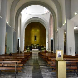 Templo de Santa Rita de Casia - Entrada