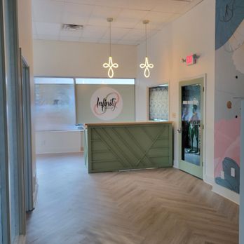 Infinity - Reception Desk - Chiropractors Near Me - Liberty, Missouri Infinity - Reception Desk - Chiropractors Near Me - Liberty, Missouri