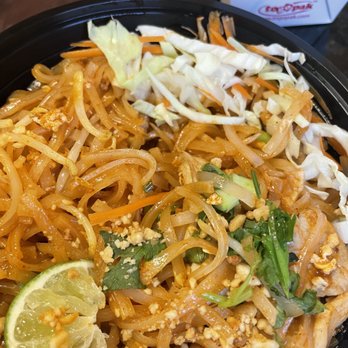 Tuk Tuk Thai Cafe - Pad Thai Stir-Fried Noodles - Thai Near Me - Austin, Texas