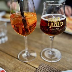 Restaurant Oberland - Aperol Spritz & Overland Amber
