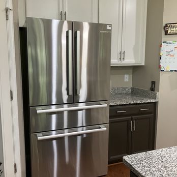 Jd's Cabinet Refinishing - I wanted the upper cabinets in white and black for the bottom cabinets - Refinishing Services Near Me - Fredericksburg, Virginia Jd's Cabinet Refinishing - I wanted the upper cabinets in white and black for the bottom cabinets - Refinishing Services Near Me - Fredericksburg, Virginia