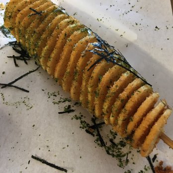 Mr. T Cafe - Twister roll, with seaweed seasoning. yummy!! - Coffee & Tea Near Me - San Francisco, California