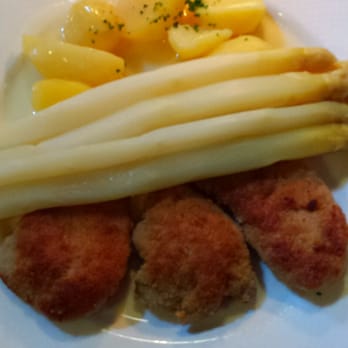 Zur alten Brauerei - Spargel with pork filet - Breweries Near Me - Beelitz, BB