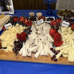 Just a lil photo of the fruit/cheese platter... a-maze-ING!