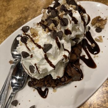 Chit Chat Diner - Brownie Sundae - Diners Near Me - West Orange, New Jersey