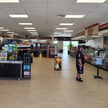 Tex Best - Spacious store. - La Blanca, Texas Tex Best - Spacious store. - La Blanca, Texas