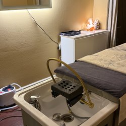 Palace Spa - We now offer new head and scalp treatments.