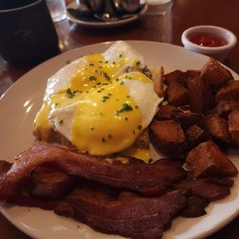 Full Belly - Egg benedict with added bacon - Breakfast & Brunch Near Me - San Antonio, Texas Full Belly - Egg benedict with added bacon - Breakfast & Brunch Near Me - San Antonio, Texas