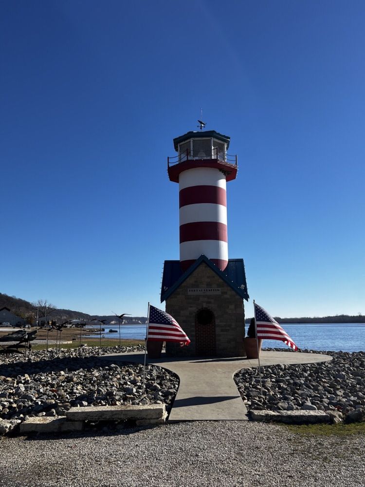 PORT OF GRAFTON LIGHTHOUSE Updated September 2024 215 W Water St