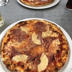 Colosseo - Pizza Hawaii und Olimpico