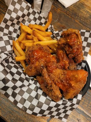 So Baltimore Sports Bar & Lounge by null