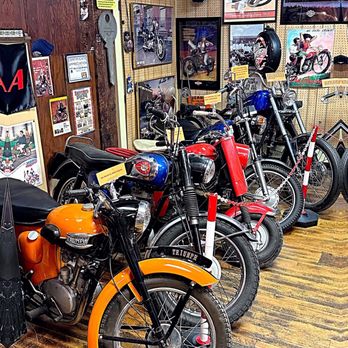 Bears Vintage Motorcycle Museum - Bear's Vintage Motorcycle Museum - Motorcycle Gear Near Me - Ravenna, Ohio Bears Vintage Motorcycle Museum - Bear's Vintage Motorcycle Museum - Motorcycle Gear Near Me - Ravenna, Ohio
