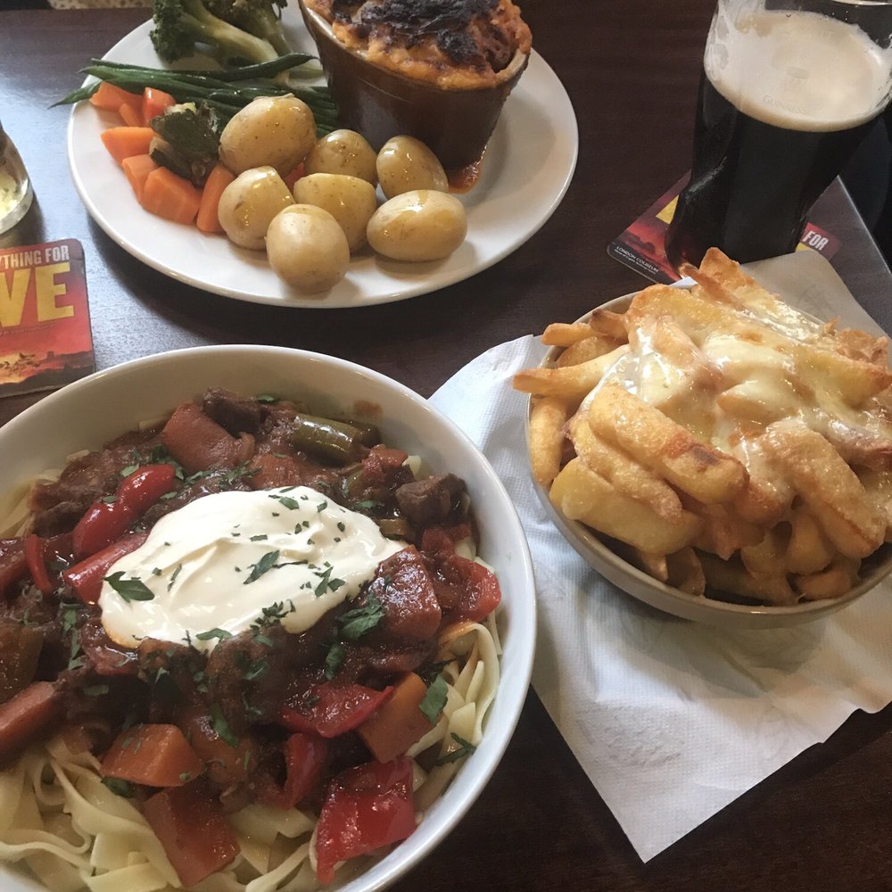 Shepherds pie and veggies, beef goulash and cheesy chips