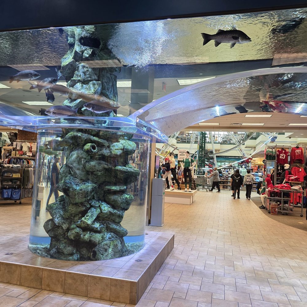 Scheels - Huge Aquarium on the main floor of the store - Sports Wear Near Me - Sparks, Nevada